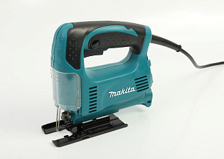 Лобзик МАКIТА  4326 (маят,450Вт, 3100об/м,65мм,1,9кг)